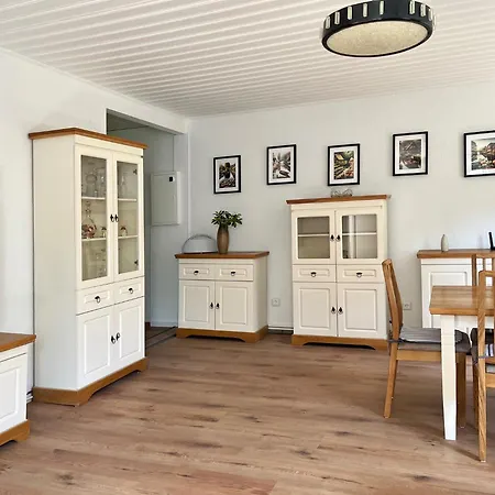 Im Wald, Am Briesener Ferienhaus